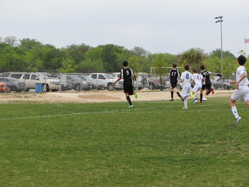 2014/04(April)/Soccer/800x600_2011-04-10 03-51-24-7-Chance.JPG